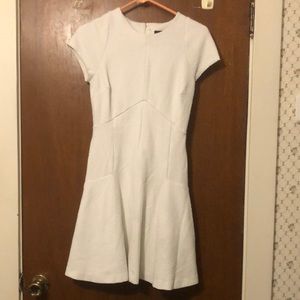 Size 2 Summer 2015 Banana Republic White Cap Sleeved Dress